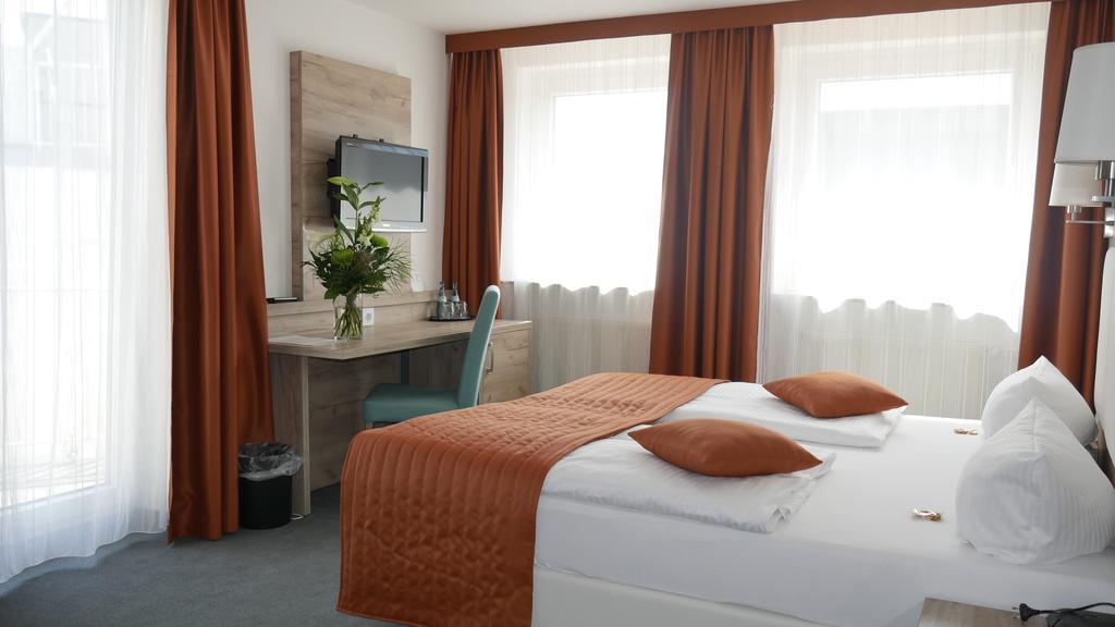 Komfort Hotel Людвигсбург Экстерьер фото